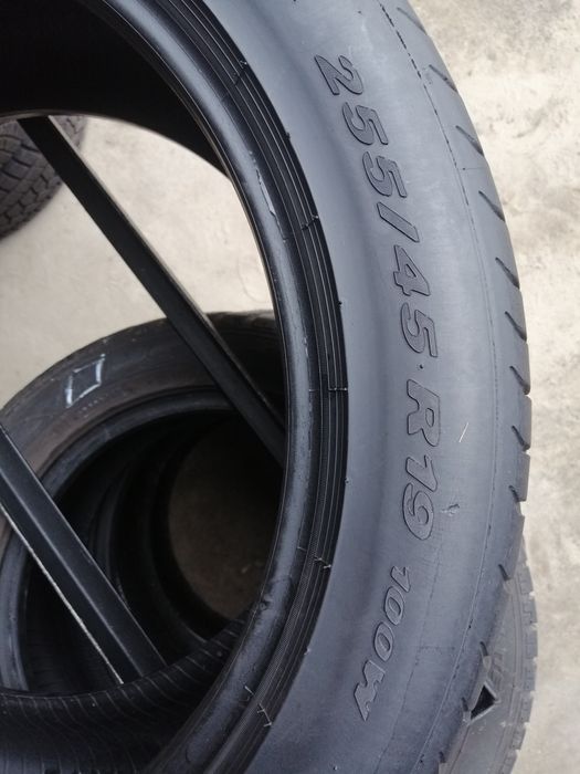 255/45R19 100W Pirelli P Zero MO