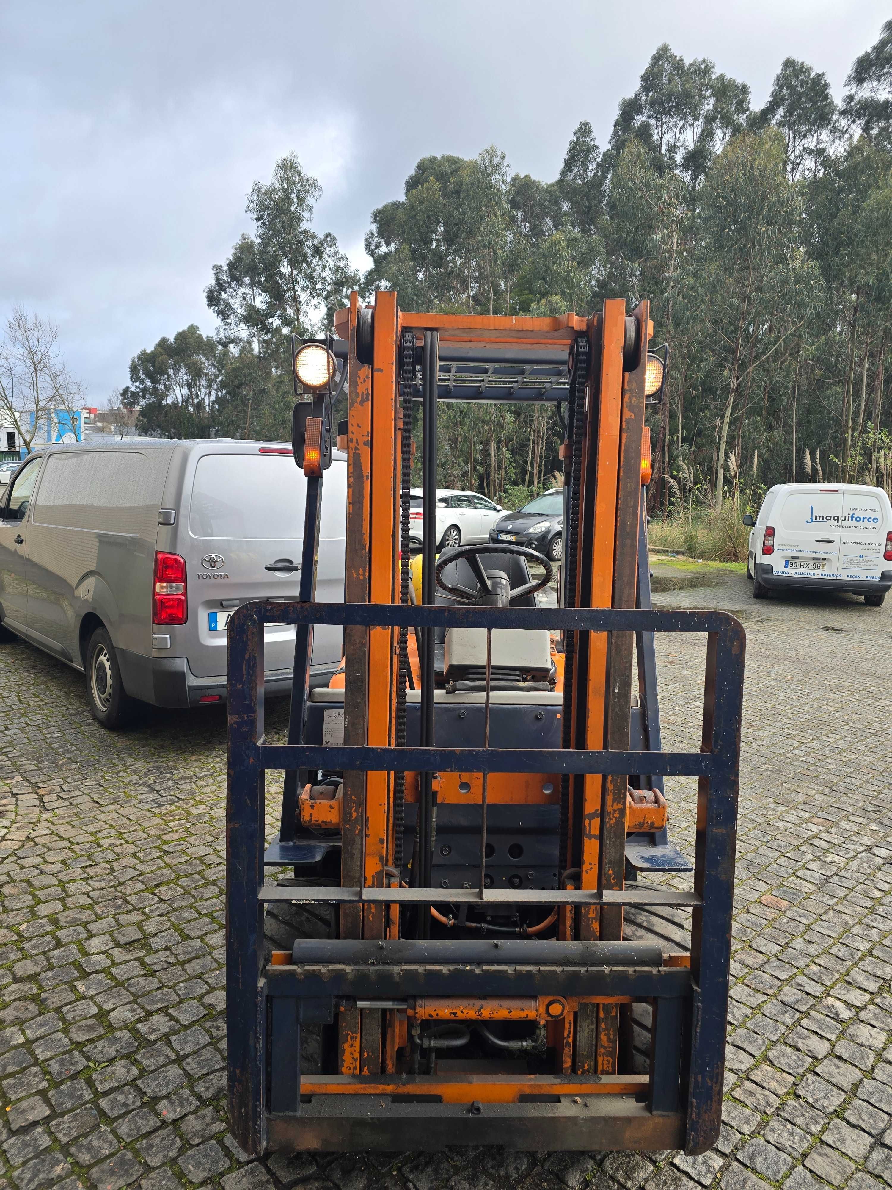 Empilhador Toyota Gás