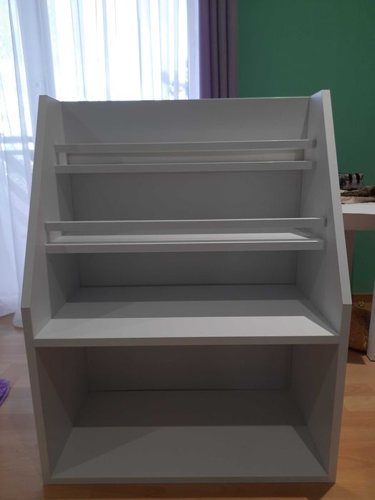 Biblioteczka regal na ksiazki dla dzieci