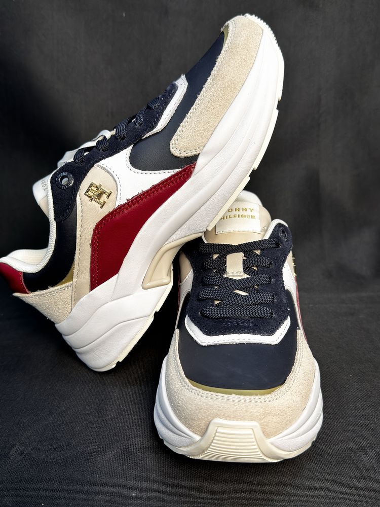 Кожаные кроссовки Tommy Hilfiger CHUNKY TH RUNNER