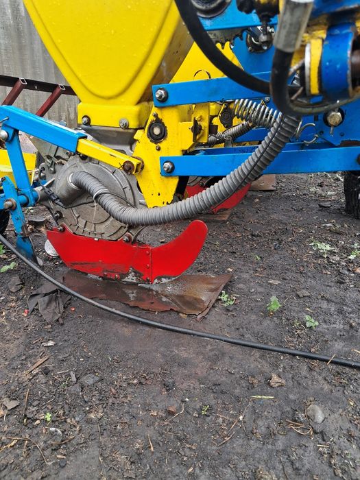 Продам пропашну сівалку УПС 8 СПУ-8М