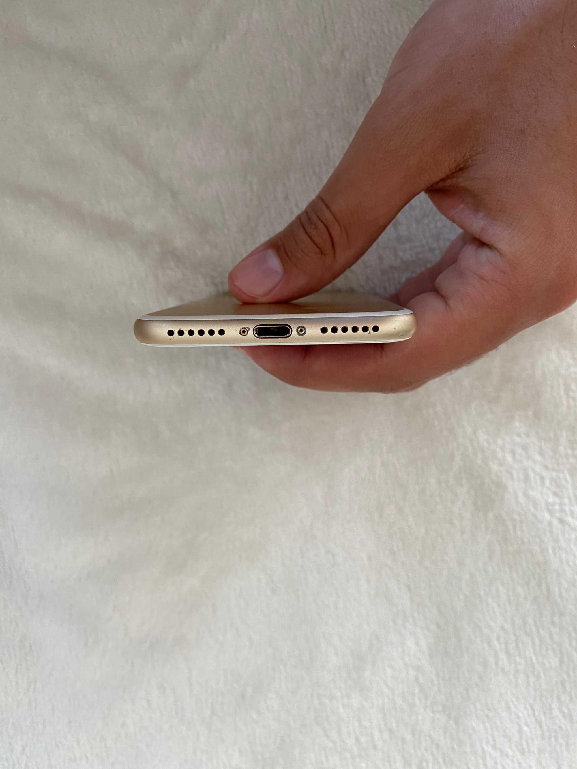 iPhone 7 128GB Dourado - Desbloqueado (ótimo estado)