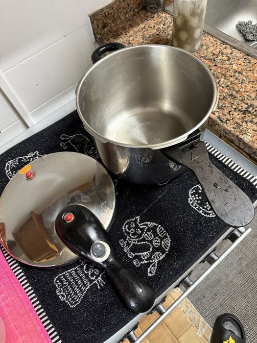 Panela de pressão - pouco uso