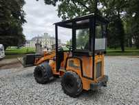 Bobcat KnikMops KM 130  Mini Ładowarka Miniładowarka 1400kg 36KM do brukarstwa do ogrodu