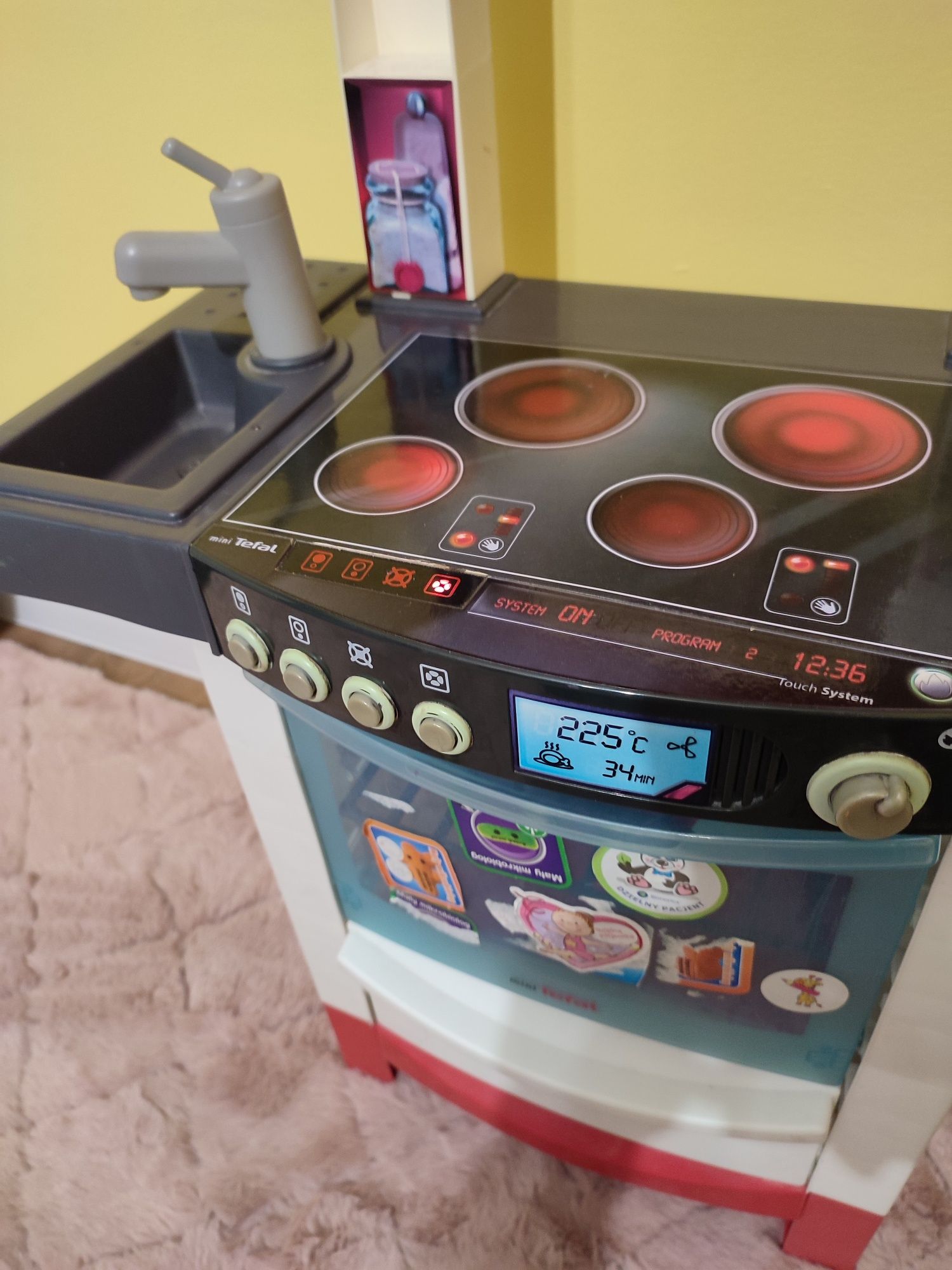 Kuchenka Mini Tefal z piekarnikiem