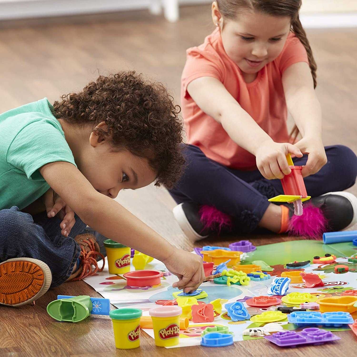 Плей До набор с формочками 40 предметов 10 банок пластилина Play-Doh