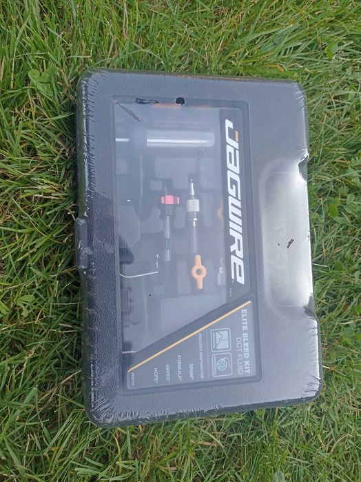 Jagwire bleed Elite kit dot ( park tool )