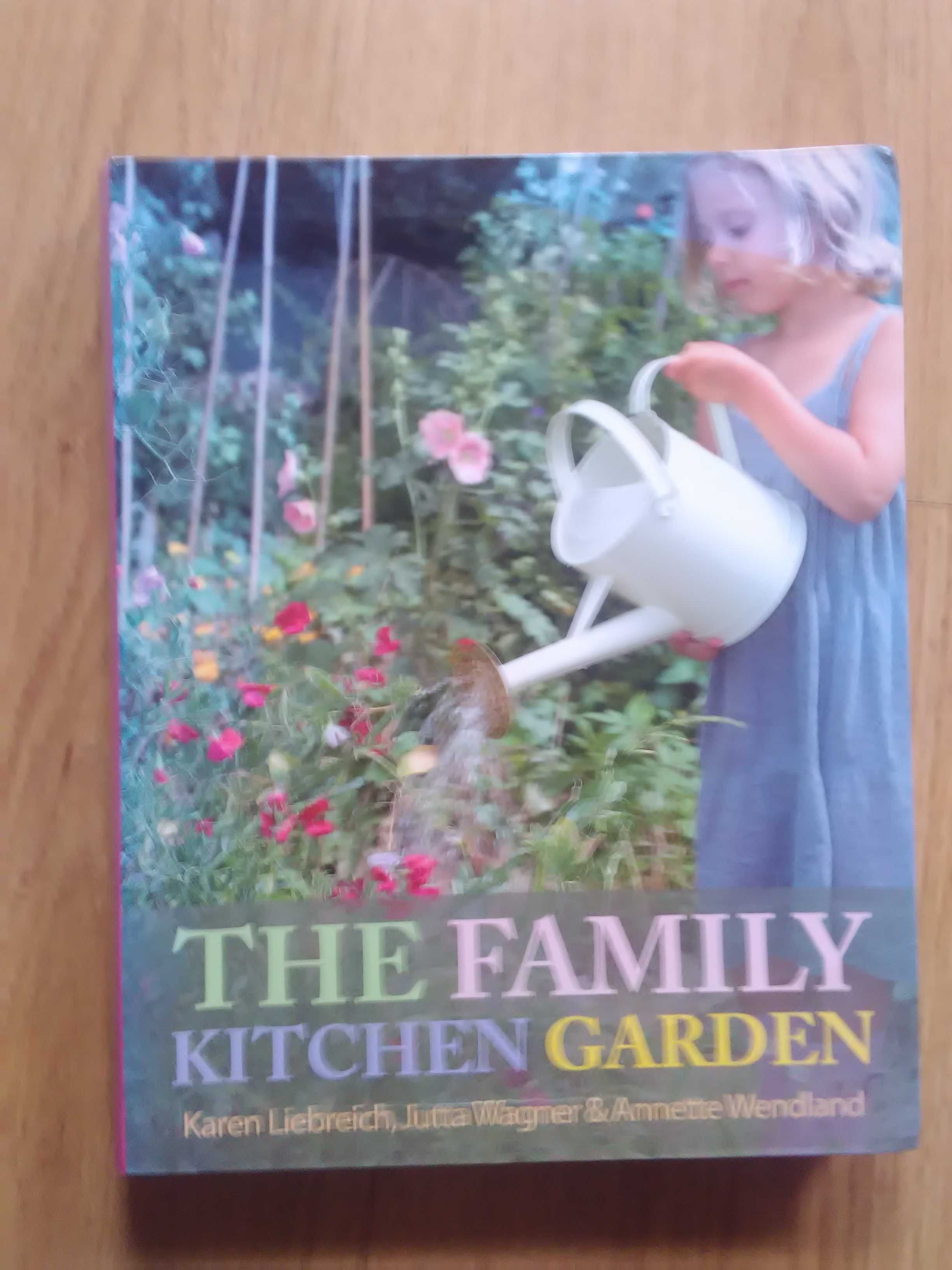 Livro Ingles The Family Kitchen Garden - Capa Dura