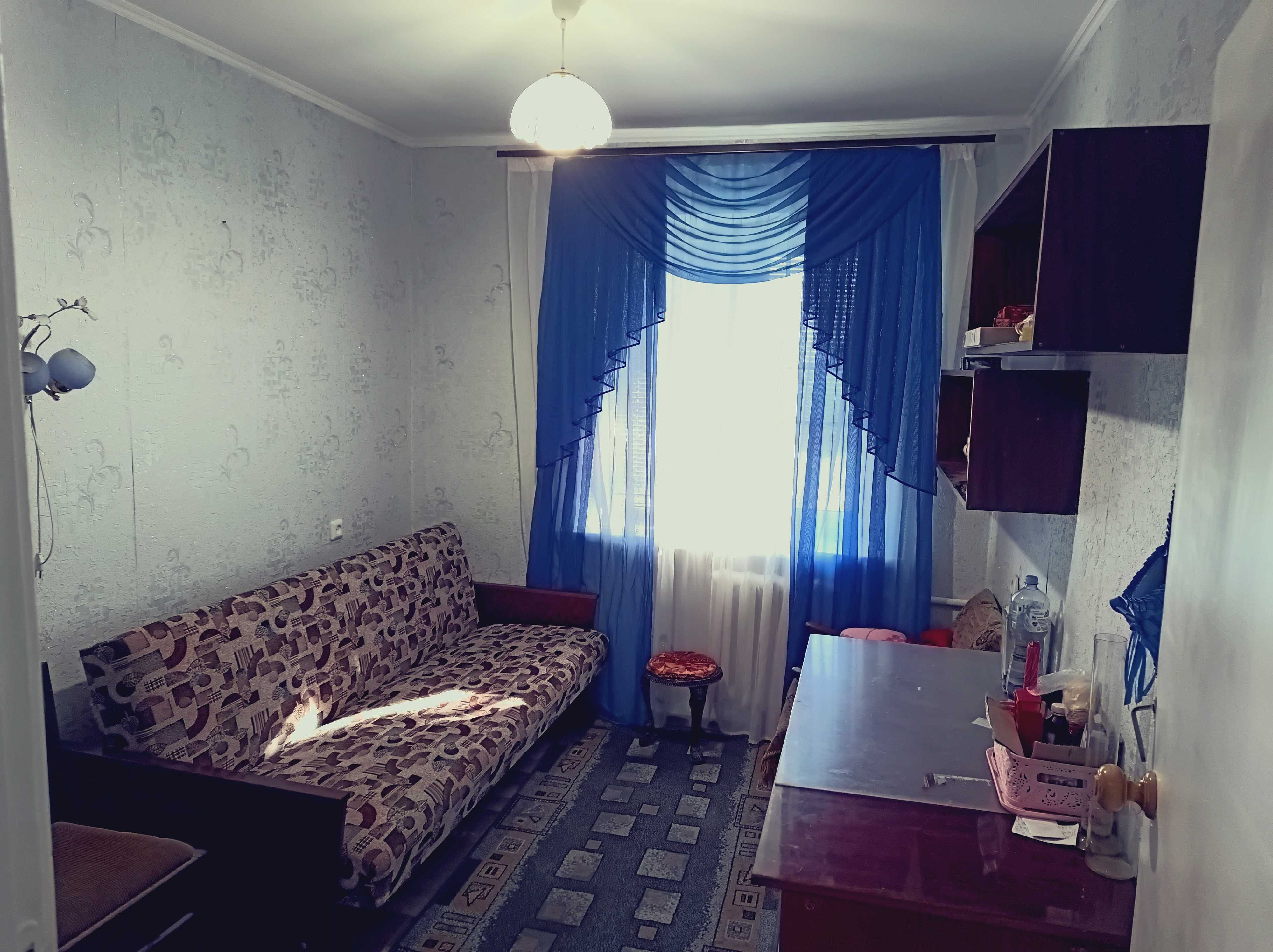 Продам 4-комнатную квартиру в Лесках, 62,8 кв.м в хорошем состоянии.