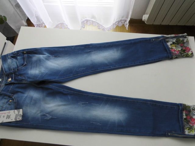 Nowe jeansy rurki r. XS/34