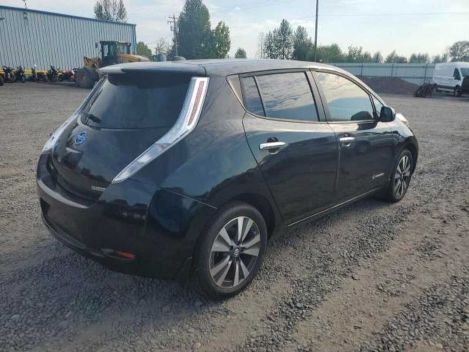 Продам Nissan Leaf 2016