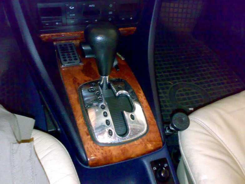 Селектор перемикання АКПП 4B0713041M - Passat B5,B5+; Skoda Oktavia.