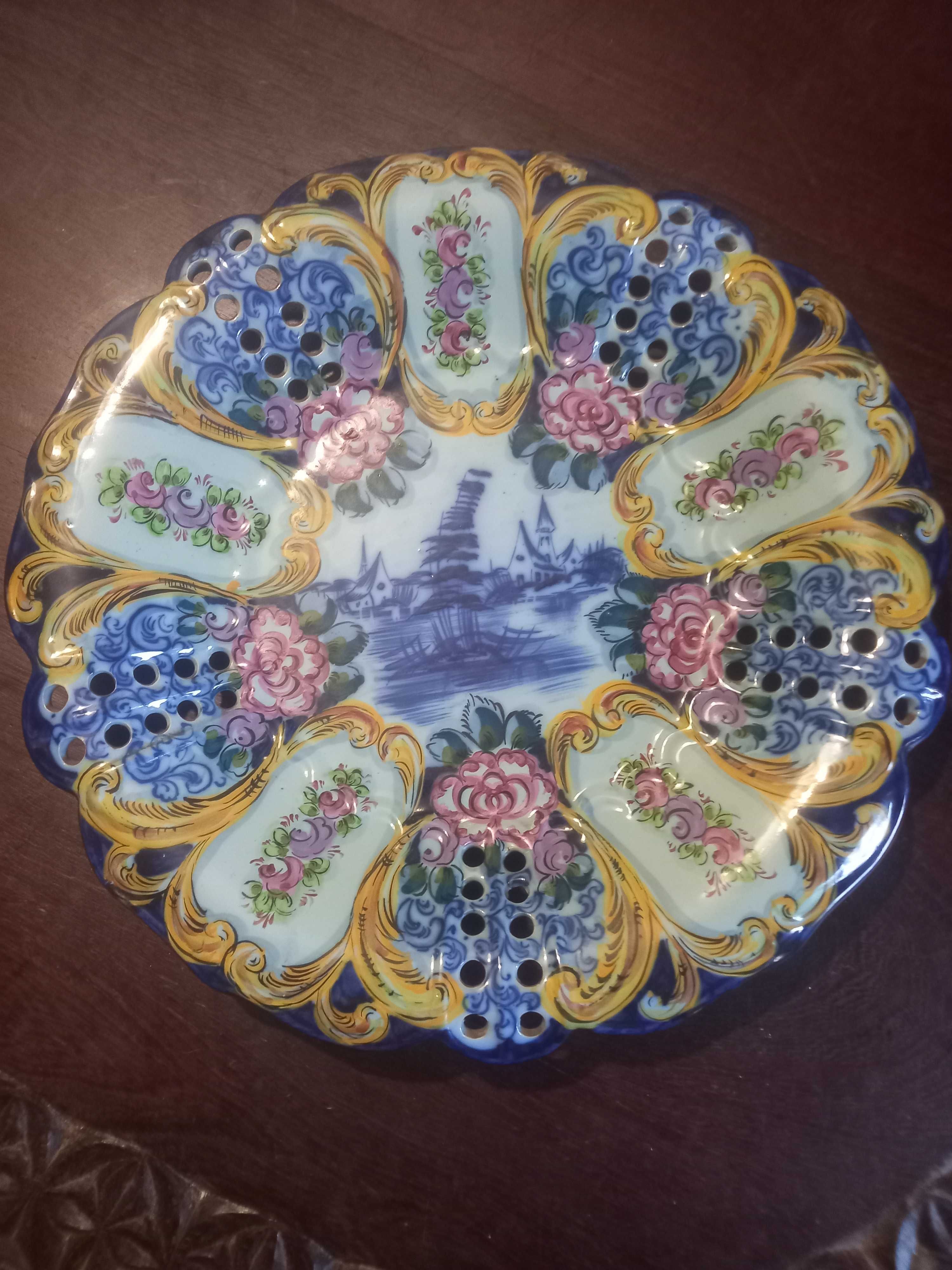 Pratos decorativos