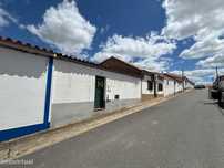 Oportunidade em Safara – Moradia para reconstruir com projeto incluído