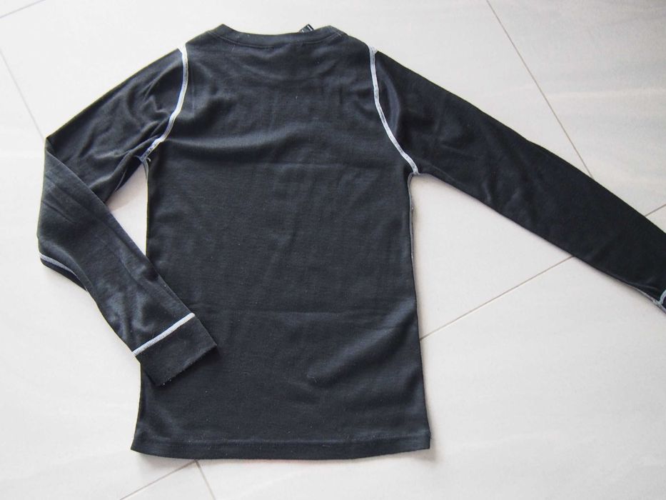 Bluzka termiczna 146 cm na narty łyżwy