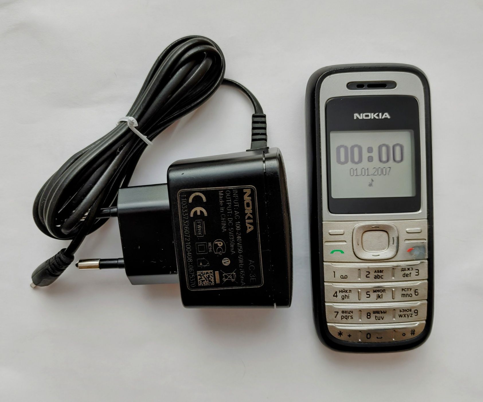 Nokia 1200 телефон