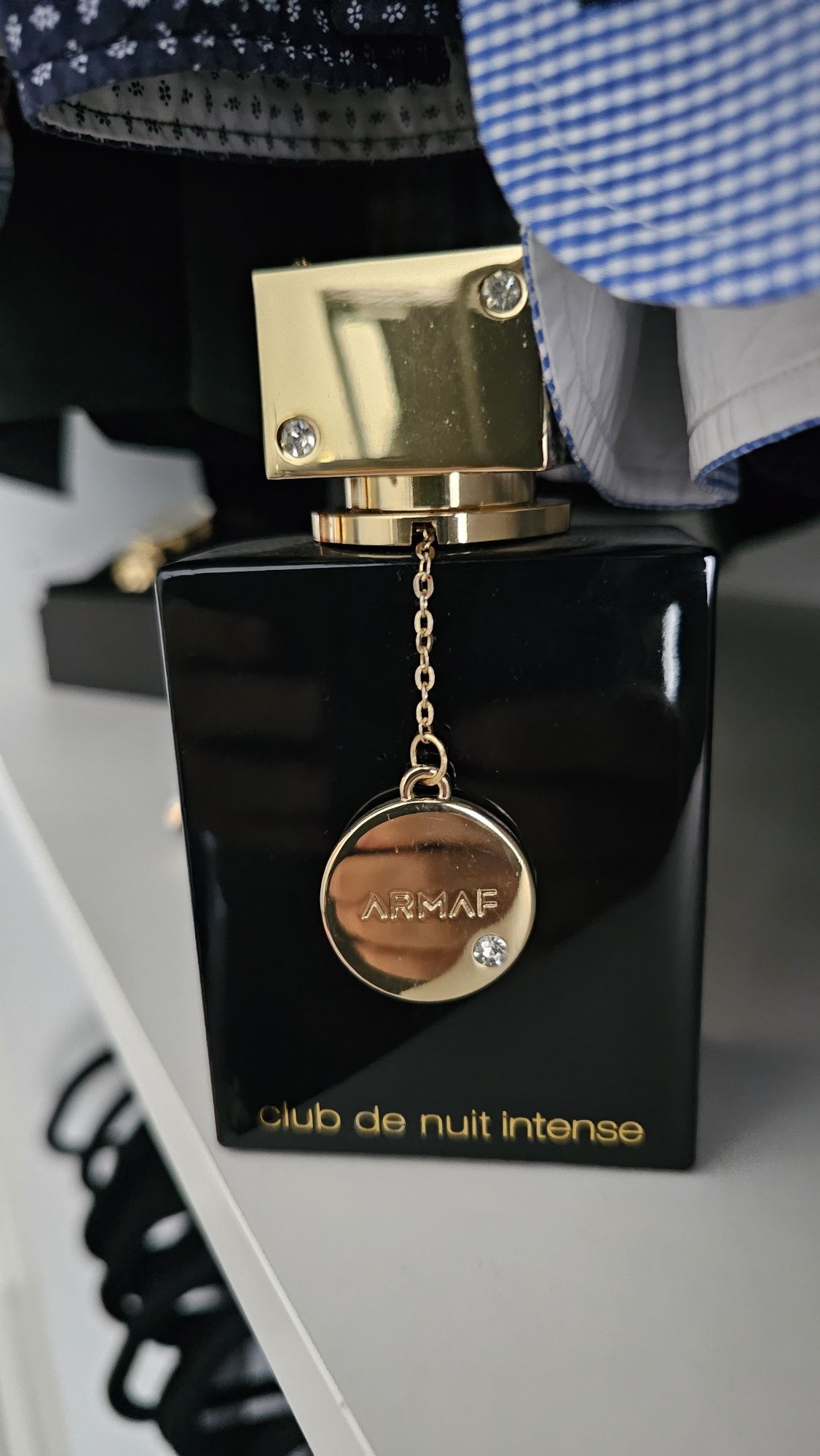 Club de nuit intense woman