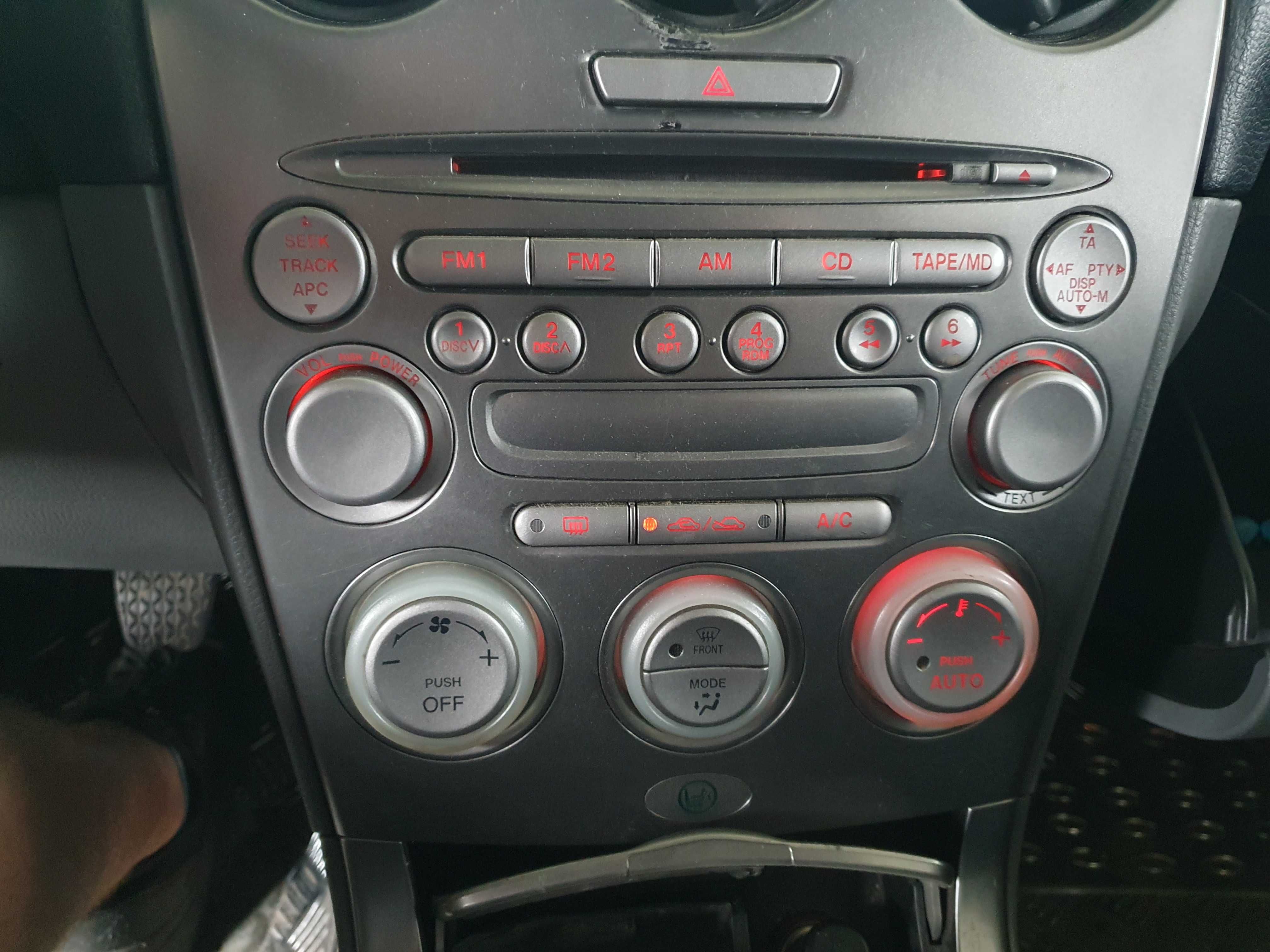 Radio panel nawiewow kratka konsola Mazda 6 GG GJ