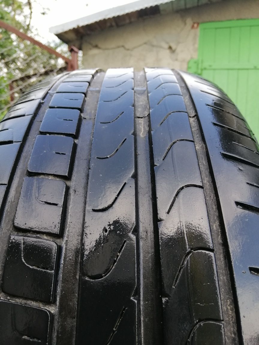 Пара літніх шин 225/60/ R17 Pirelli