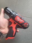 Milwaukee 2407 M12 шуруповерт  Дриль