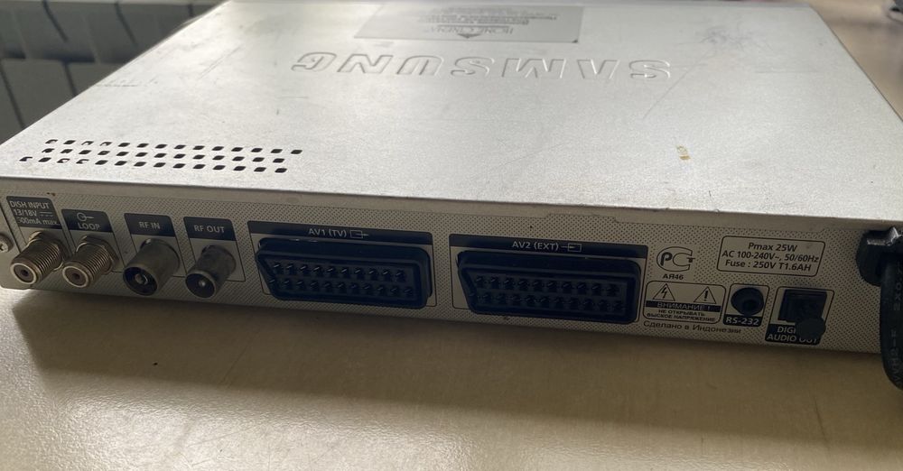 Спутниковый ресивер Samsung DSB - S300V