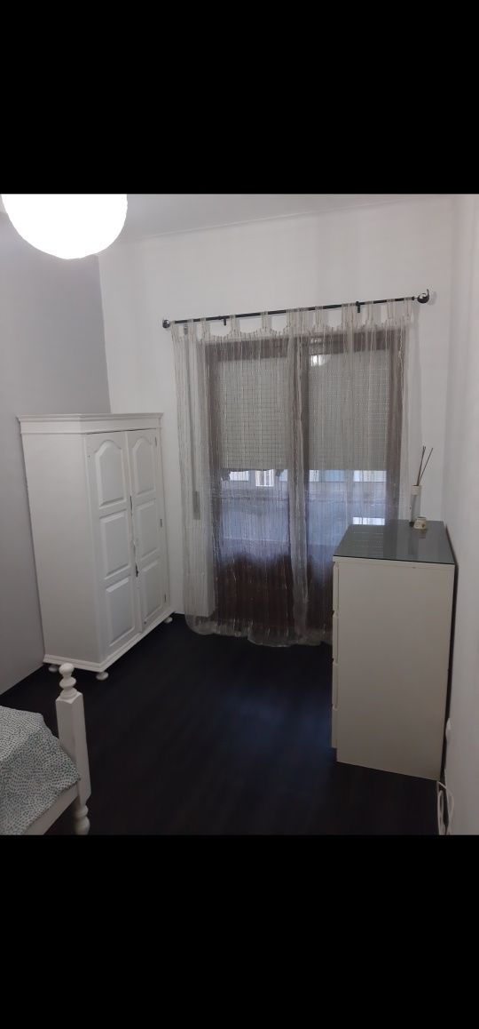 Quarto Almada - Laranjeiro