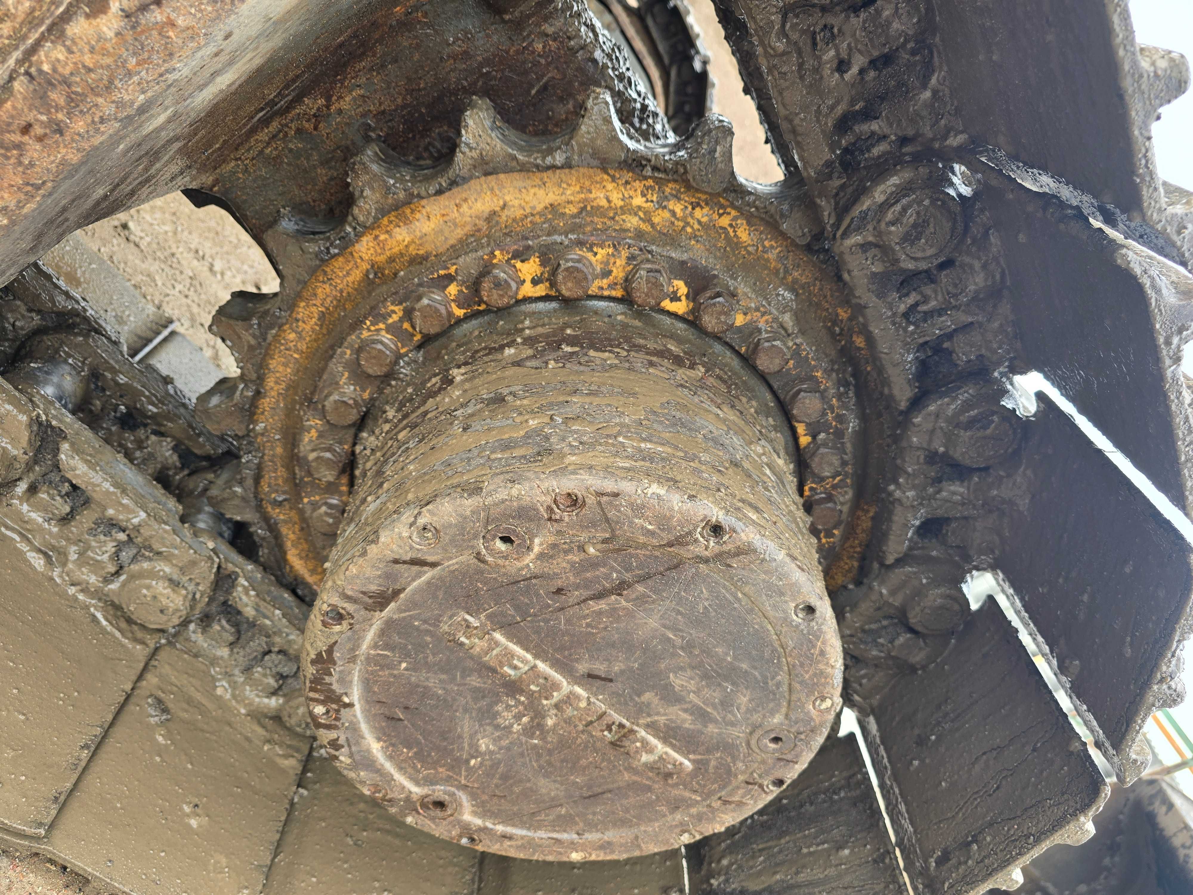 Liebherr 934, koparka gasienicowa