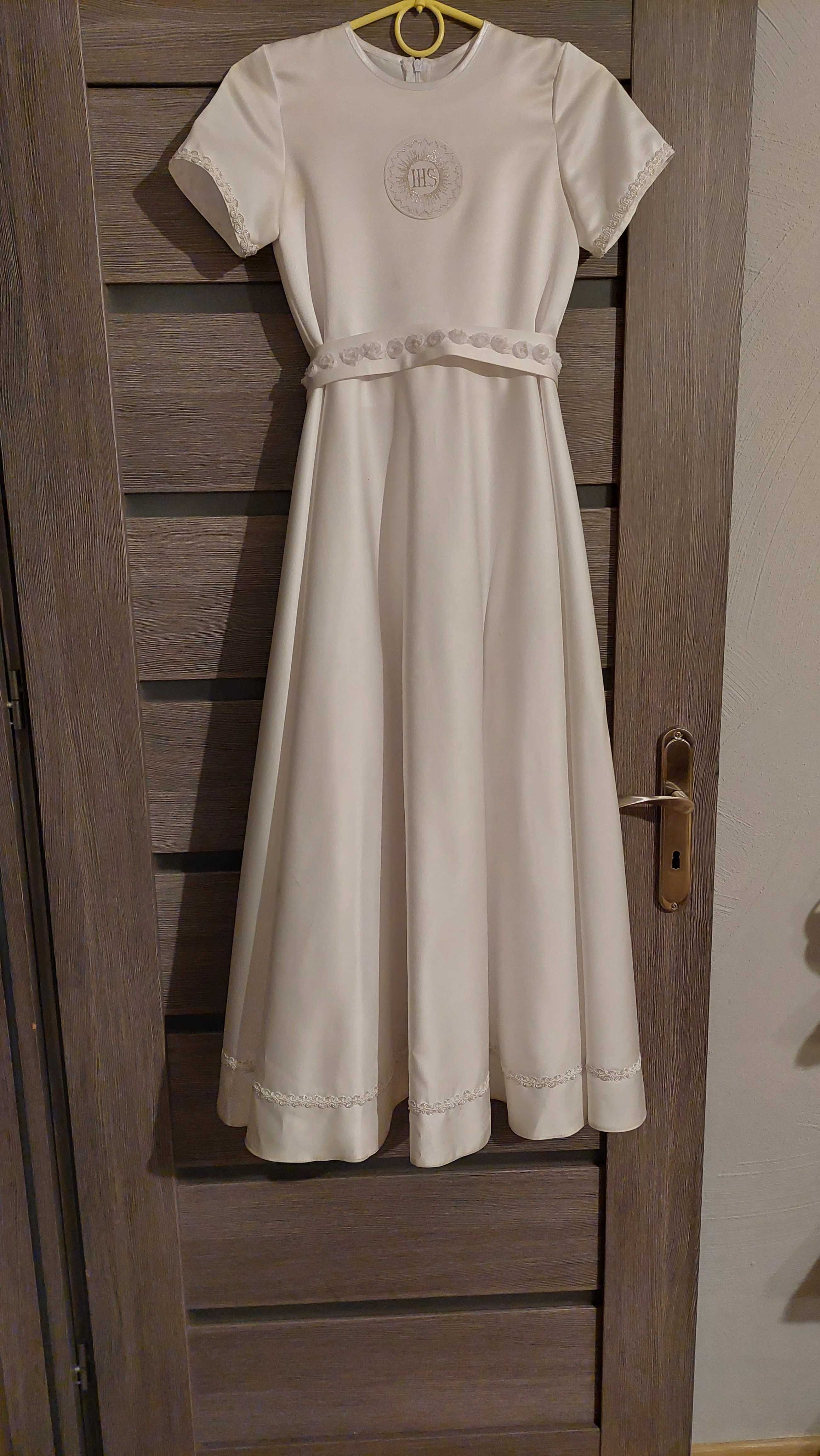 Sukienka -alba komunijna z wianuszkiem i butami w komplecie
