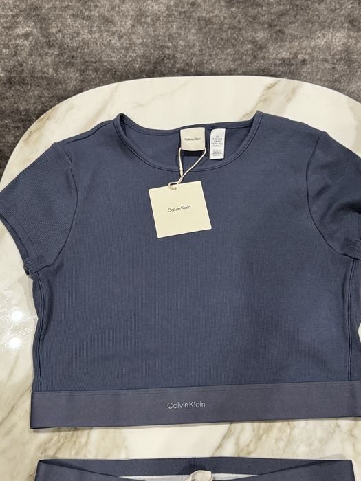 Домашний костюм пижама леггинсы и топ футболка Calvin Klein Underwear