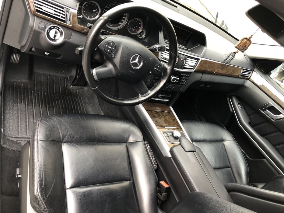 Merсedes Bensz 212 E-300 ,2012р дизель+гібрид!!
