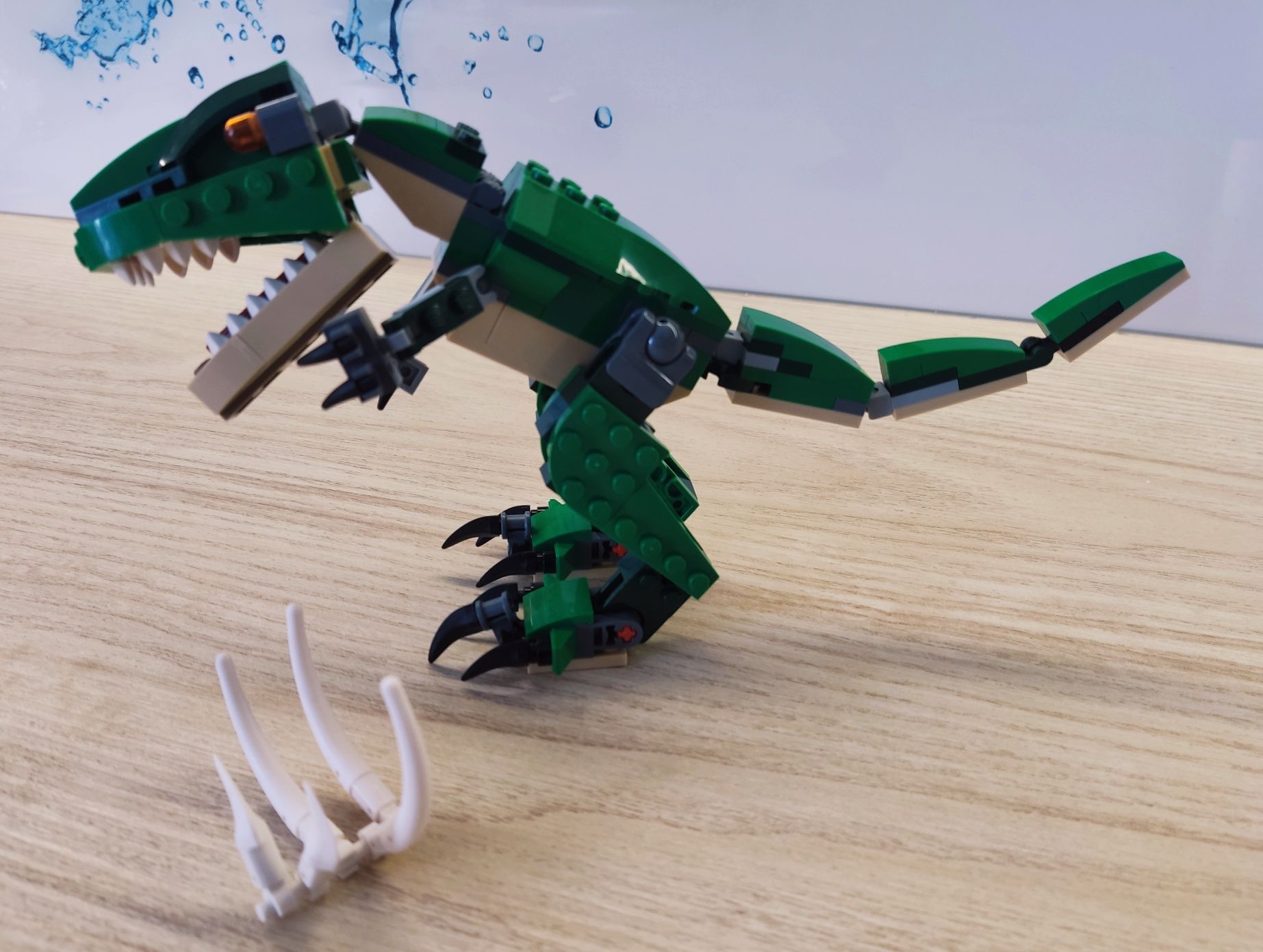 Klocki LEGO Creator 3w1 - Potężne dinozaury 31058 tyranozaur