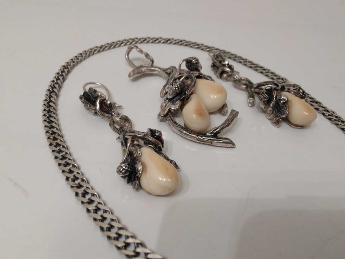 Komplet biżuterii GRANDLE powojenne - srebro i zęby byka (antyk)