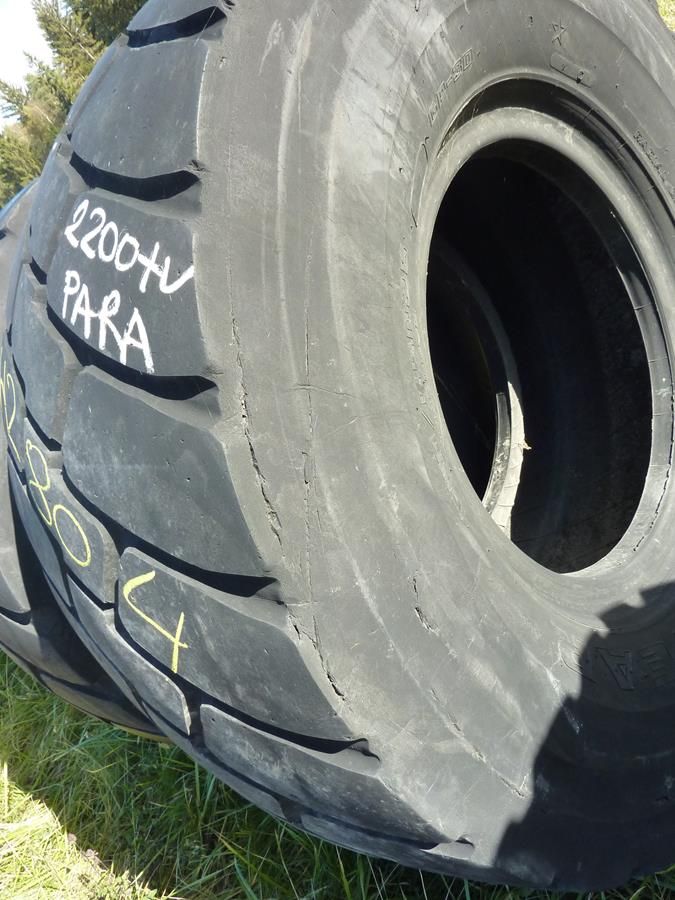 2xOpona używana przemysłowa 600/65R25 GOODYEAR GP-30 1100zł W2804