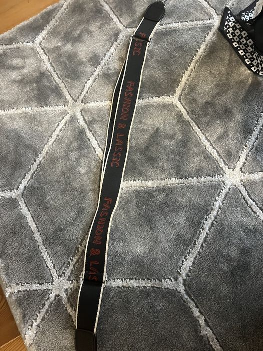 чорна сумка жіноча