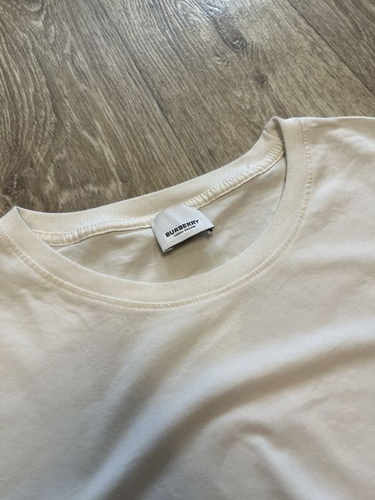 Продам футболку Burberry London Размер L Белый Новая Барберри Лондон