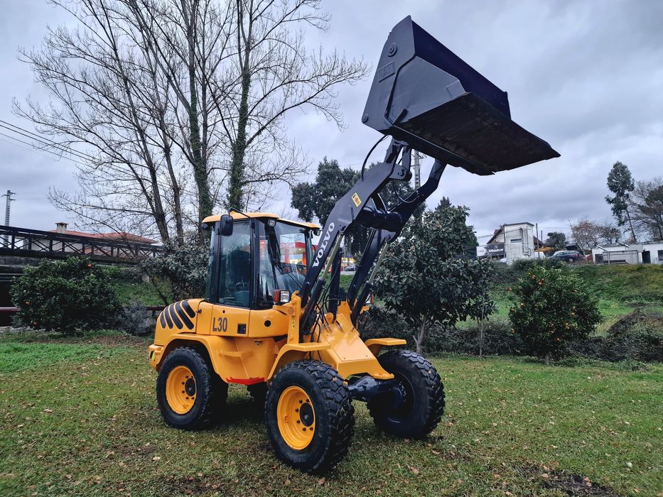 Pá carregadora volvo