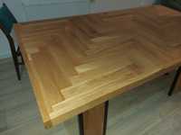 Stół drewniany do jadalni