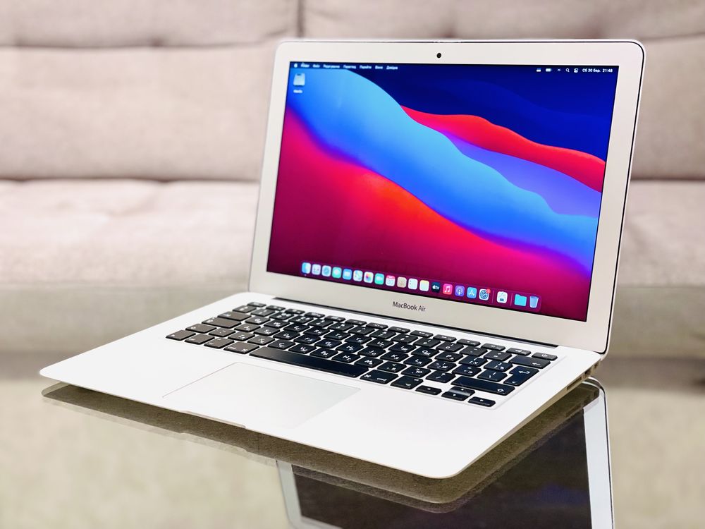 Ноутбук Apple MacBook Air (13-inch, Early 2015)