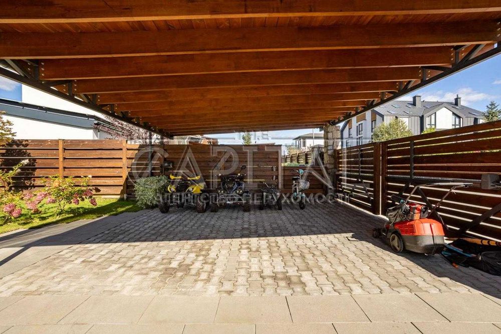 Оренда сучасного будинку у КМ Коник Київ Голосіївський