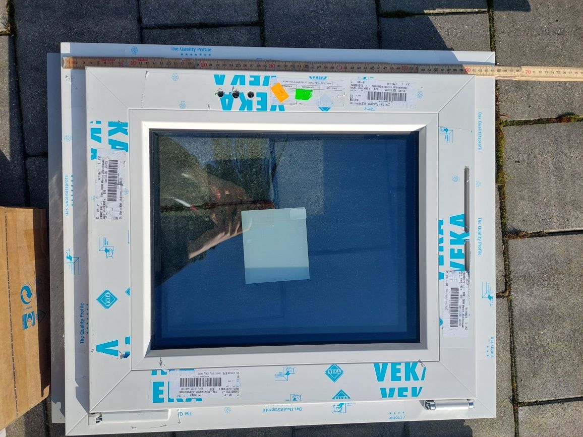2 nowe okna wym.zewnętrzny 65x57cm
