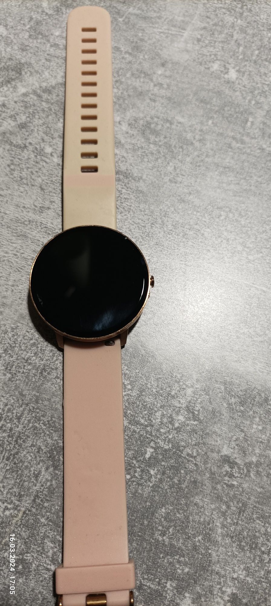 FOREVER ForceVive Smartwatch SB-320 

Smartwatch  z ekranem IPS