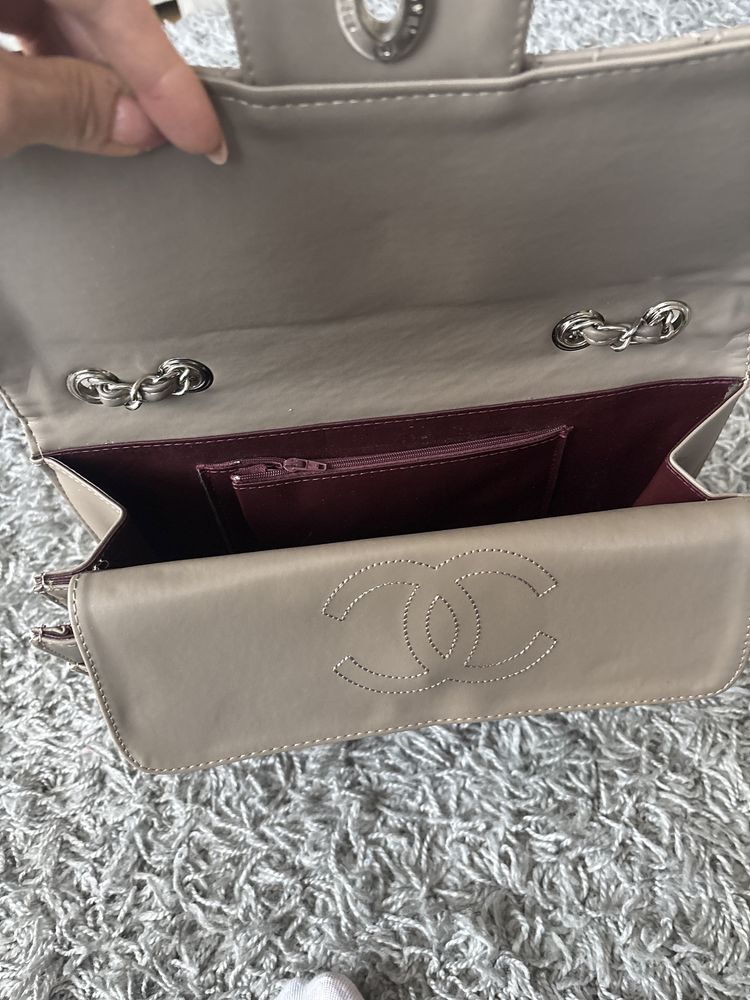 Torebka Chanel elegancka