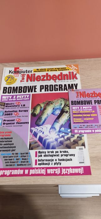 Extra Komputer Świat. Twój Niezbędnik 1/04 + płyta CD