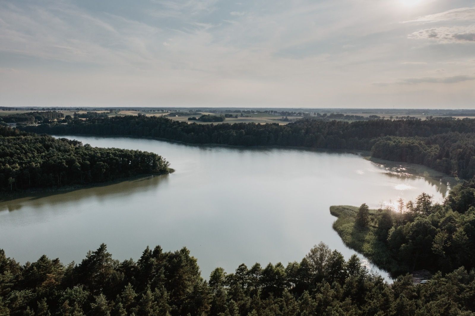 Domek z jacuzzi nad jeziorem, 200 km od Warszawy, Poj. Brodnickie