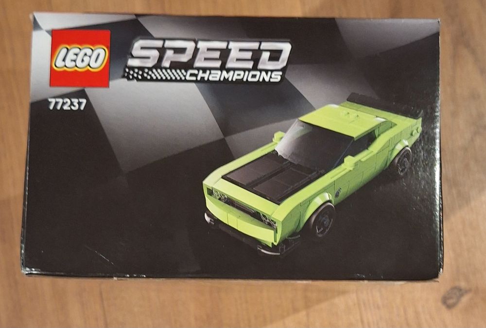 LEGO 77237 Speed Champions Dodge Challenger SRT Hellcat 
- nowy