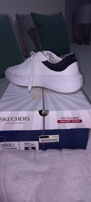 Sapatilhas semi novas