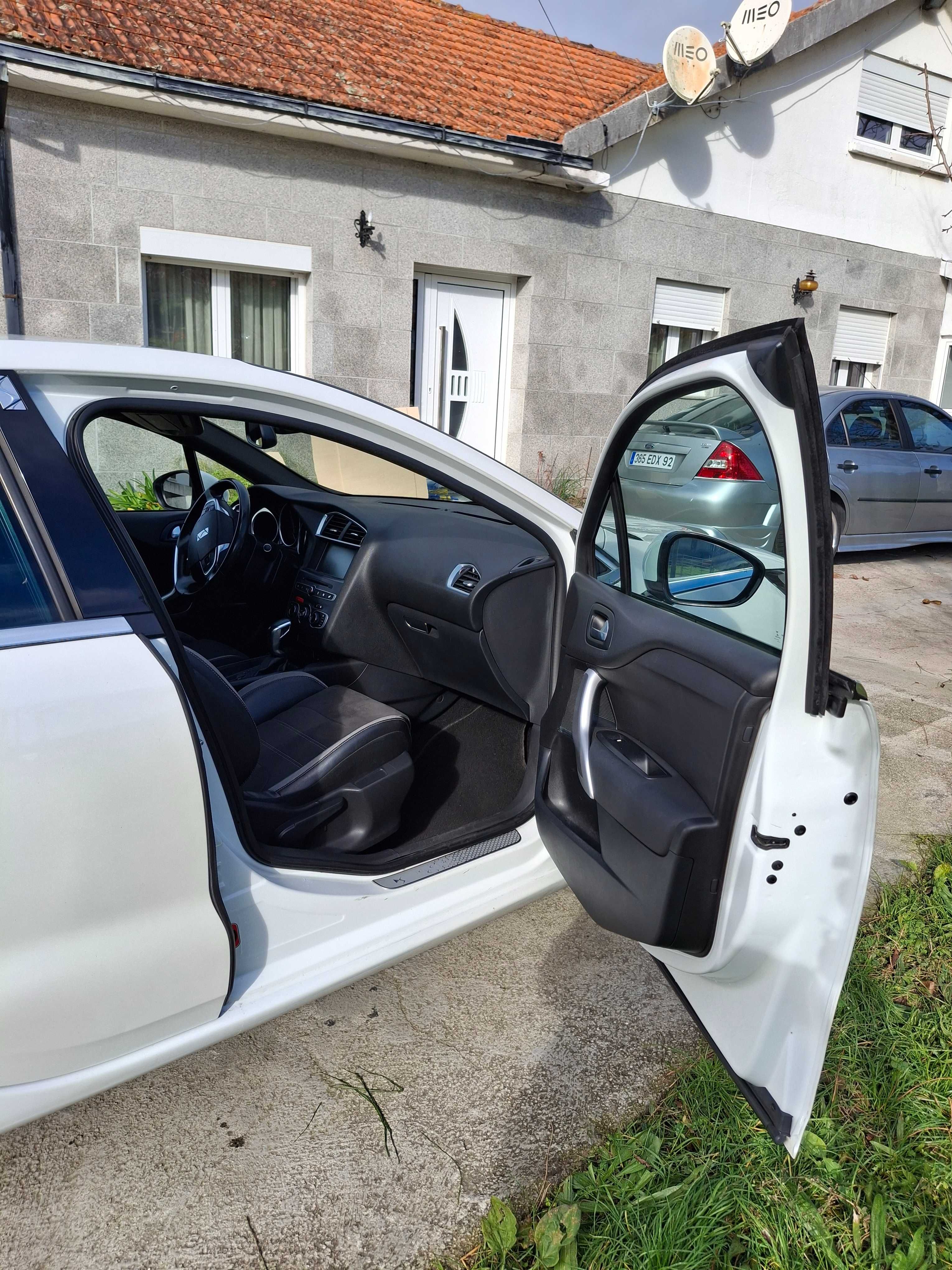 DS4 1.6 diesel cx automático