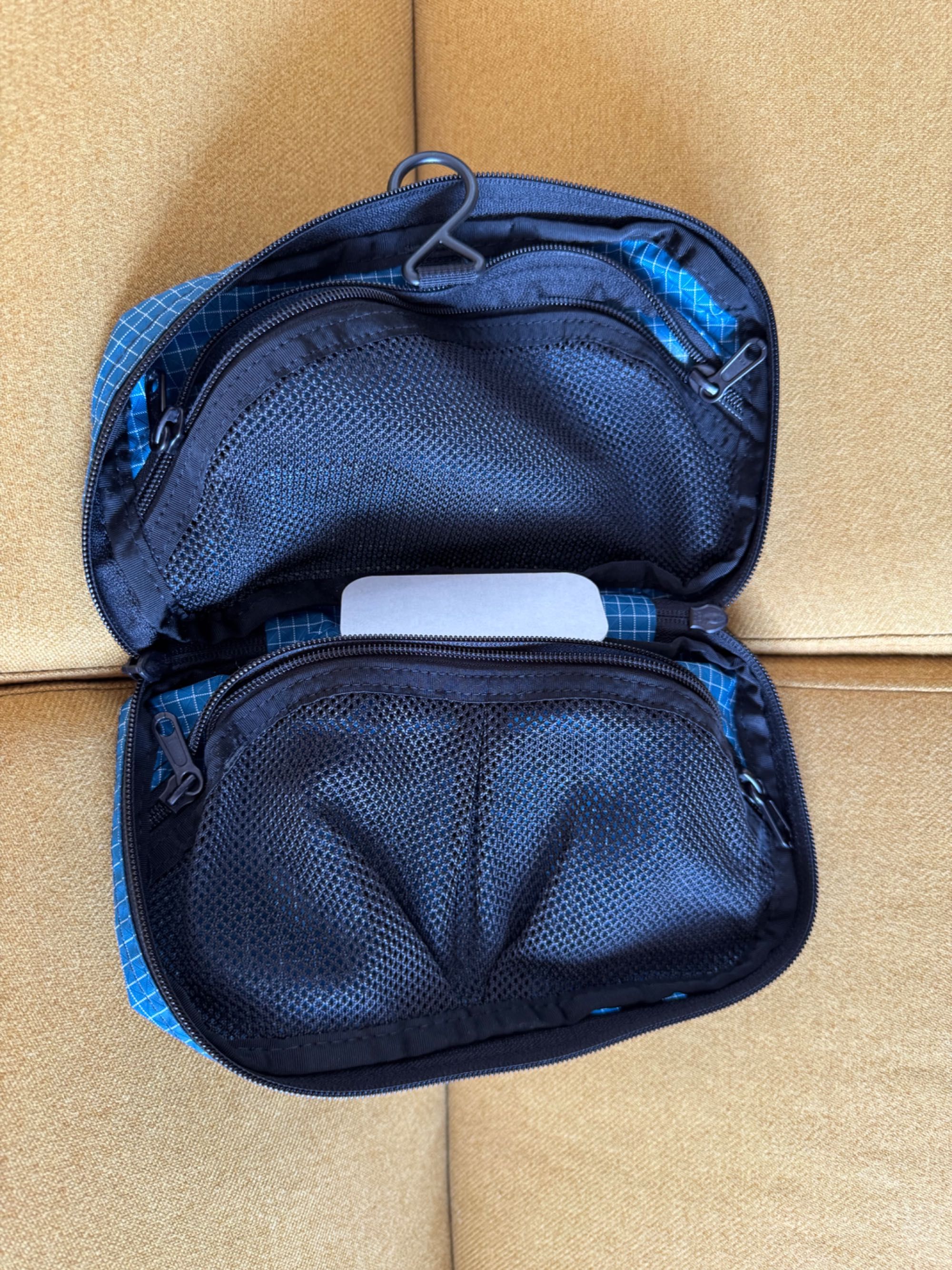 Tom Bihn Standard Spiff Kit - kosmetyczka / organizer