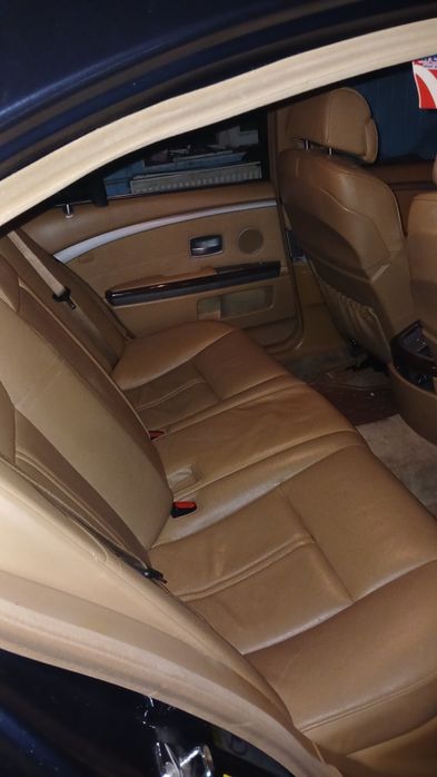 бмв е65 рест  2006 року бензин 4 літри