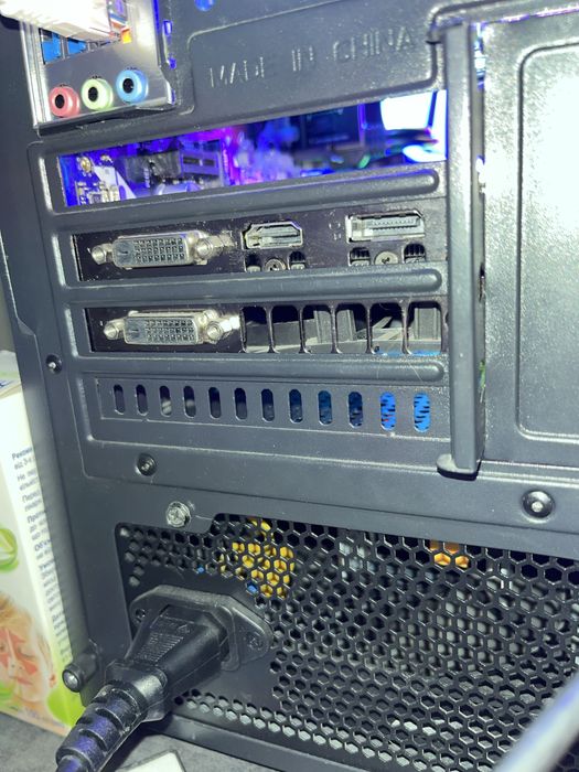 Продам відеокарту ASUS ROG STRIX GTX 1050 2GB